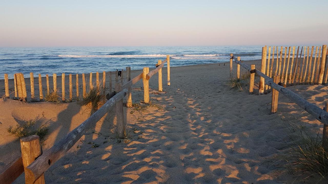 Torreilles Plage: Villa Atypique Bord De Mer Mediterranee المظهر الخارجي الصورة